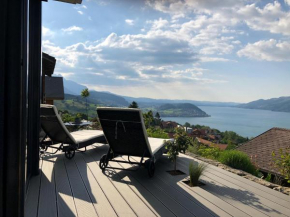 Moderne Unterkunft mit Panoramablick auf Thunersee